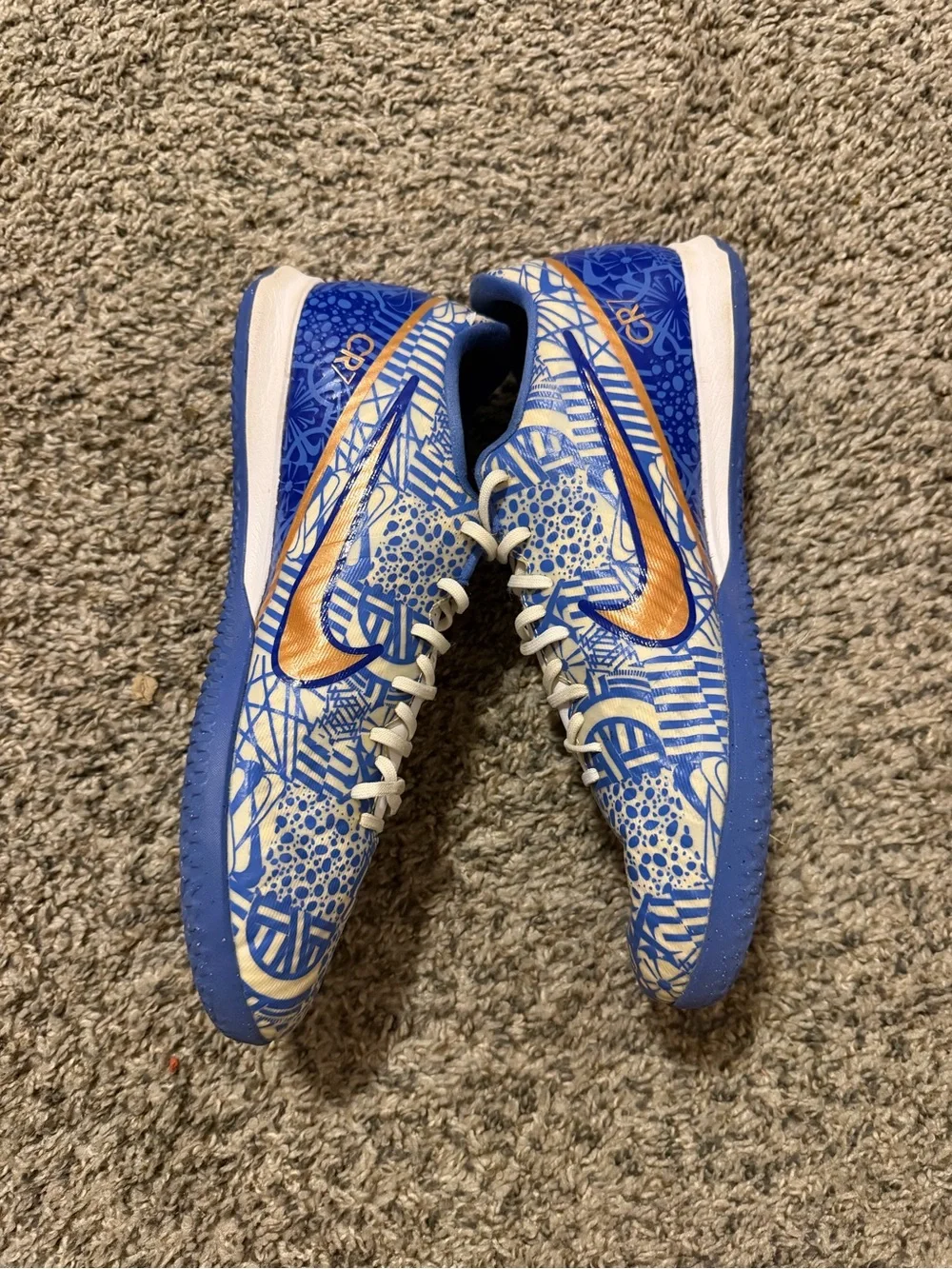 Used CR7 indoor soccer cleats